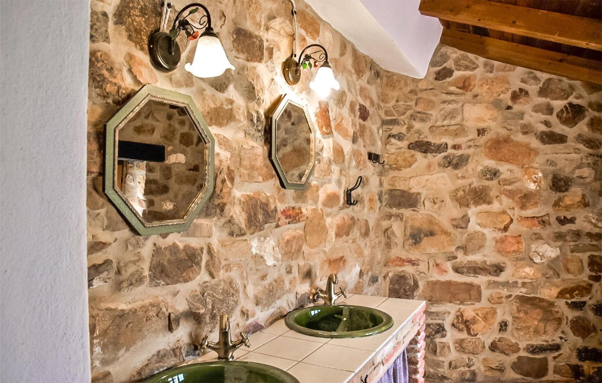 Lovely Home In Cortes De La Frontera With Kitchen Exterior foto